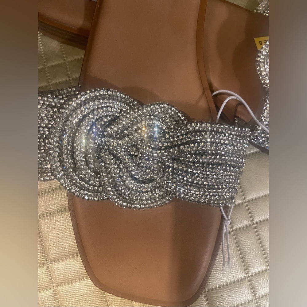 Steve Madden Elegant Silver Embellished Women's Sandals. NWT